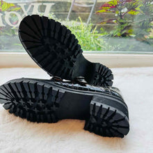 Load image into Gallery viewer, Julia Bo Size 38 Black Loafer Pre-Owned Shoes- Ladies
