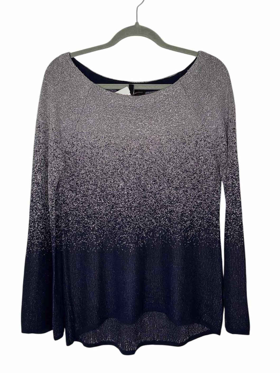 WH/BM Size Medium Navy Pre-Owned Sweater- Ladies