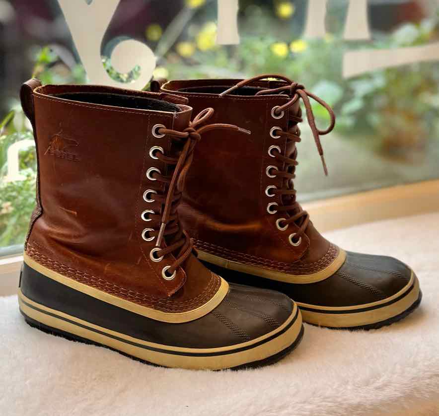 Sorel Size 8 Brown Pre-Owned Boots- Ladies