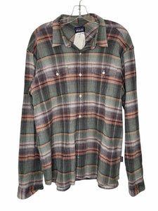 Patagonia Size L Green Plaid Pre-Owned Shirt- Mens