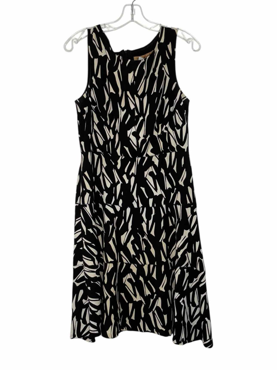 Nipon Boutique Size 6 Black Print Pre-Owned Dress- Ladies