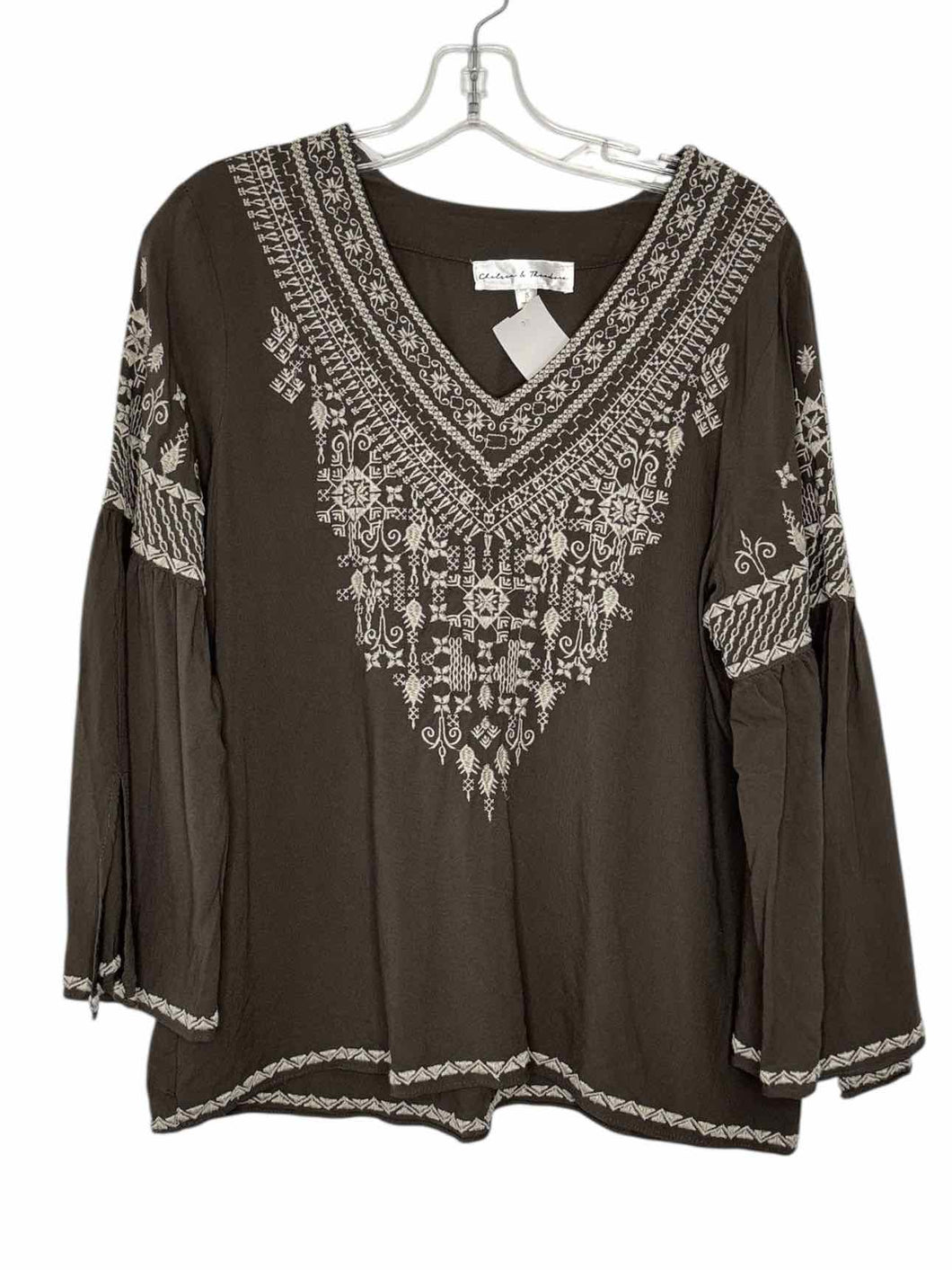 Chelsea & Theodore Size Small Grey Pre-Owned Blouse- Ladies