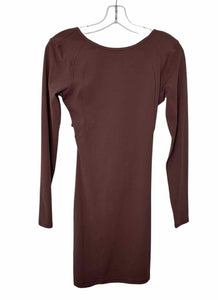 Lululemon Size 4 Mauve Pre-Owned Dress- Ladies