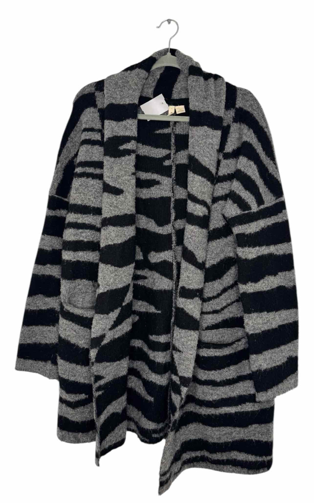 Moth Size Large Grey Print Pre-Owned Sweater- Ladies