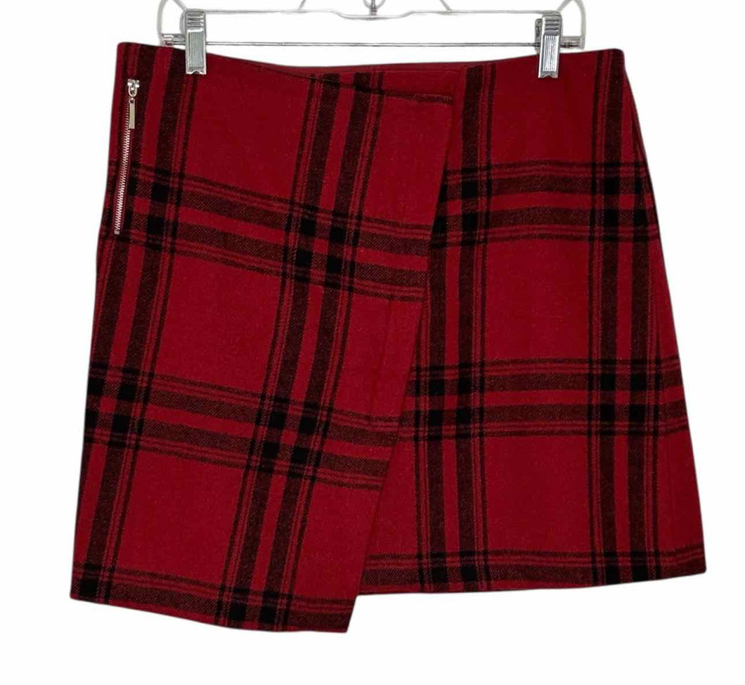 British Khaki Size 10 Red Plaid Pre-Owned Skirt- Ladies