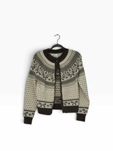 Load image into Gallery viewer, Heartloom Size S Cream Print Pre-Owned Sweater- Ladies
