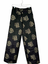 Load image into Gallery viewer, Banana Republic Size 4 Blk/Gld Pre-Owned Pants- Ladies
