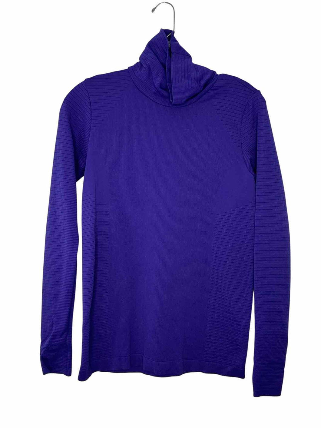 Athleta Size Medium Purple Pre-Owned Top- Ladies
