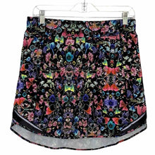 Load image into Gallery viewer, Lululemon Size 10 Black Floral Pre-Owned Skirt- Ladies
