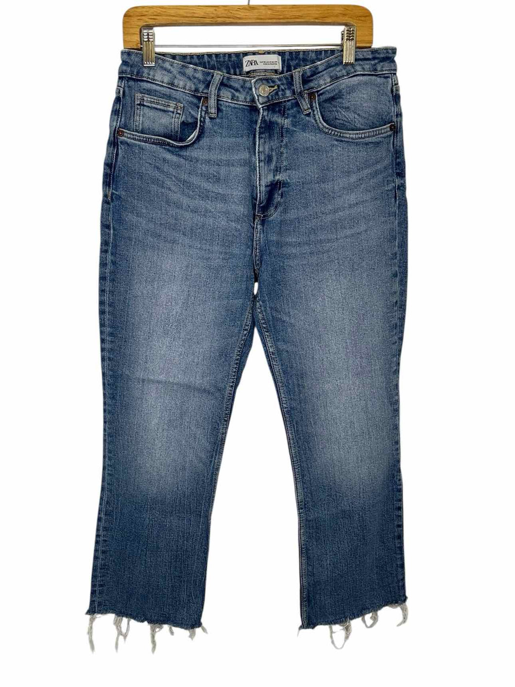 Zara Size 8 Denim Pre-Owned Jeans- Ladies