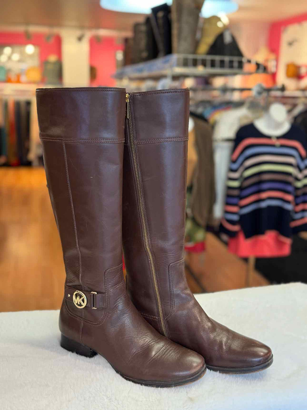 Michael Kors Size 9 Brown Pre-Owned Boots- Ladies
