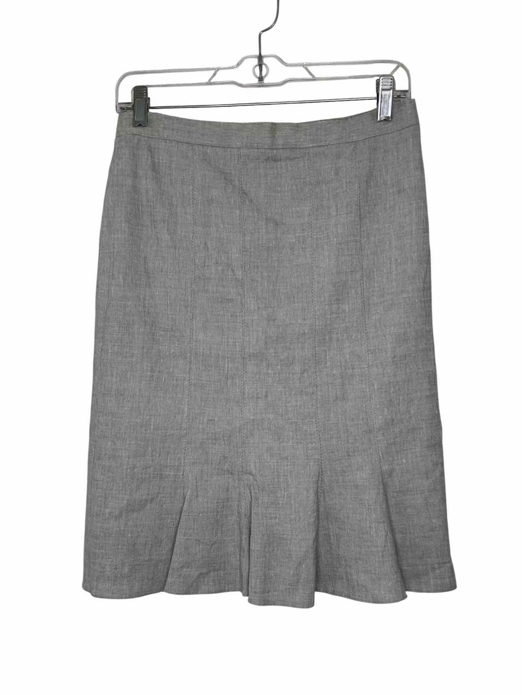Size Medium Grey Pre-Owned Skirt- Ladies
