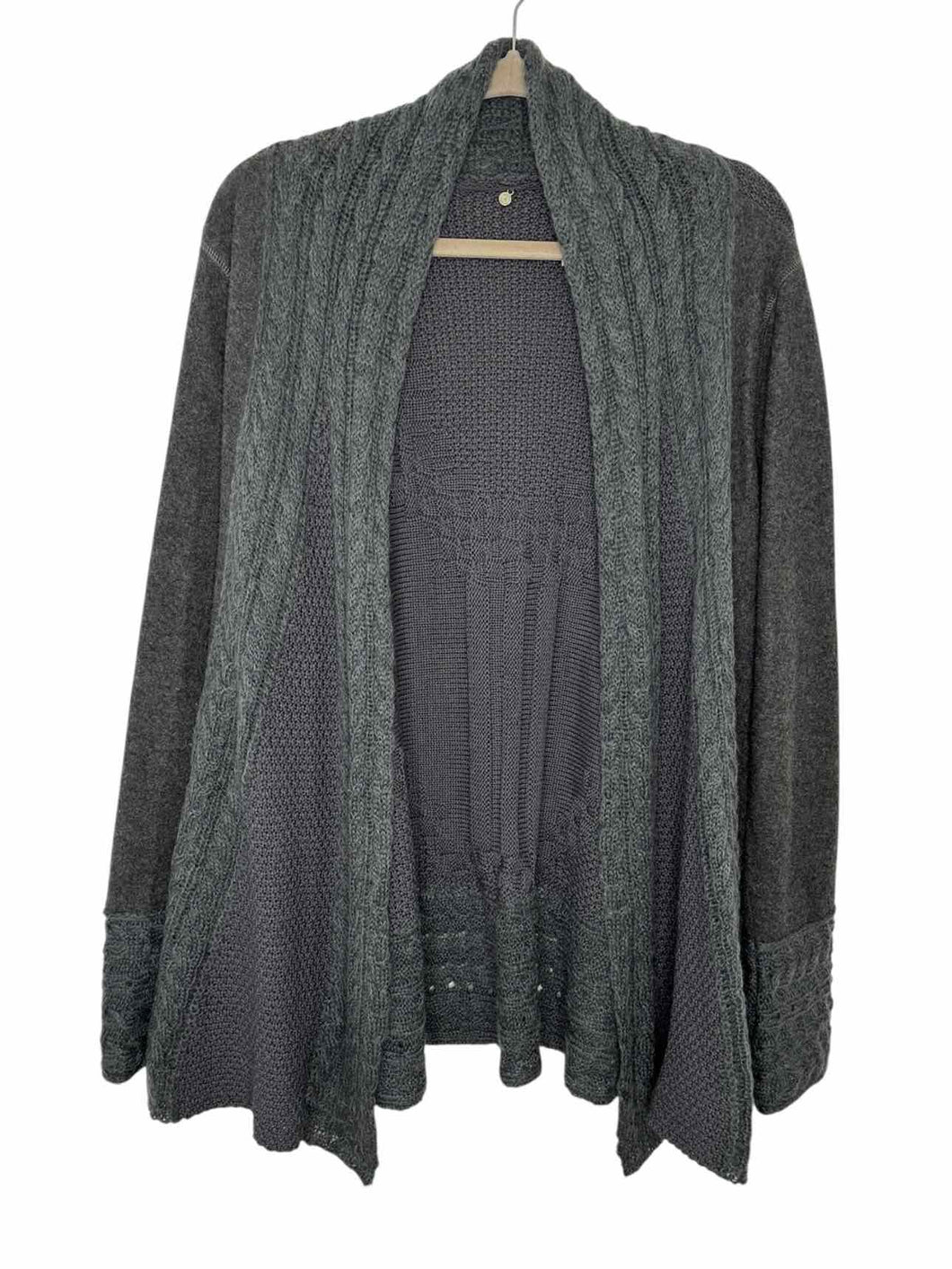 Knitted & Knotted Size X-Large Grey Pre-Owned Sweater- Ladies