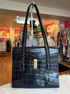 Cole Haan Black Pre-Owned Purse- Ladies