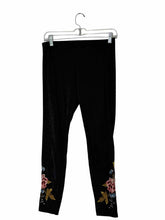 Load image into Gallery viewer, Johnny Was Size S Grey Pre-Owned Leggings- Ladies
