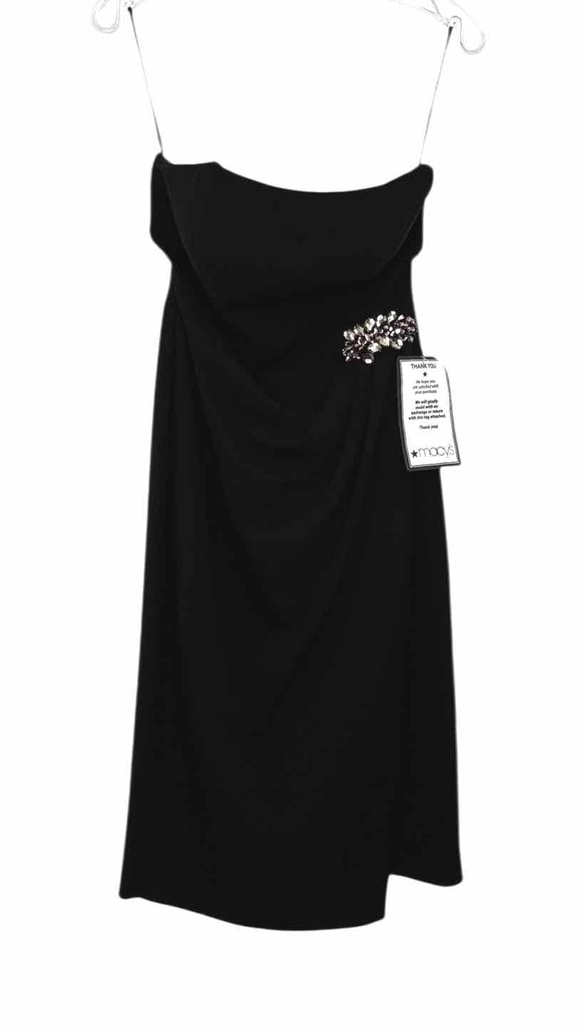 Betsy Adam Size 4 Black Pre-Owned Dress- Ladies