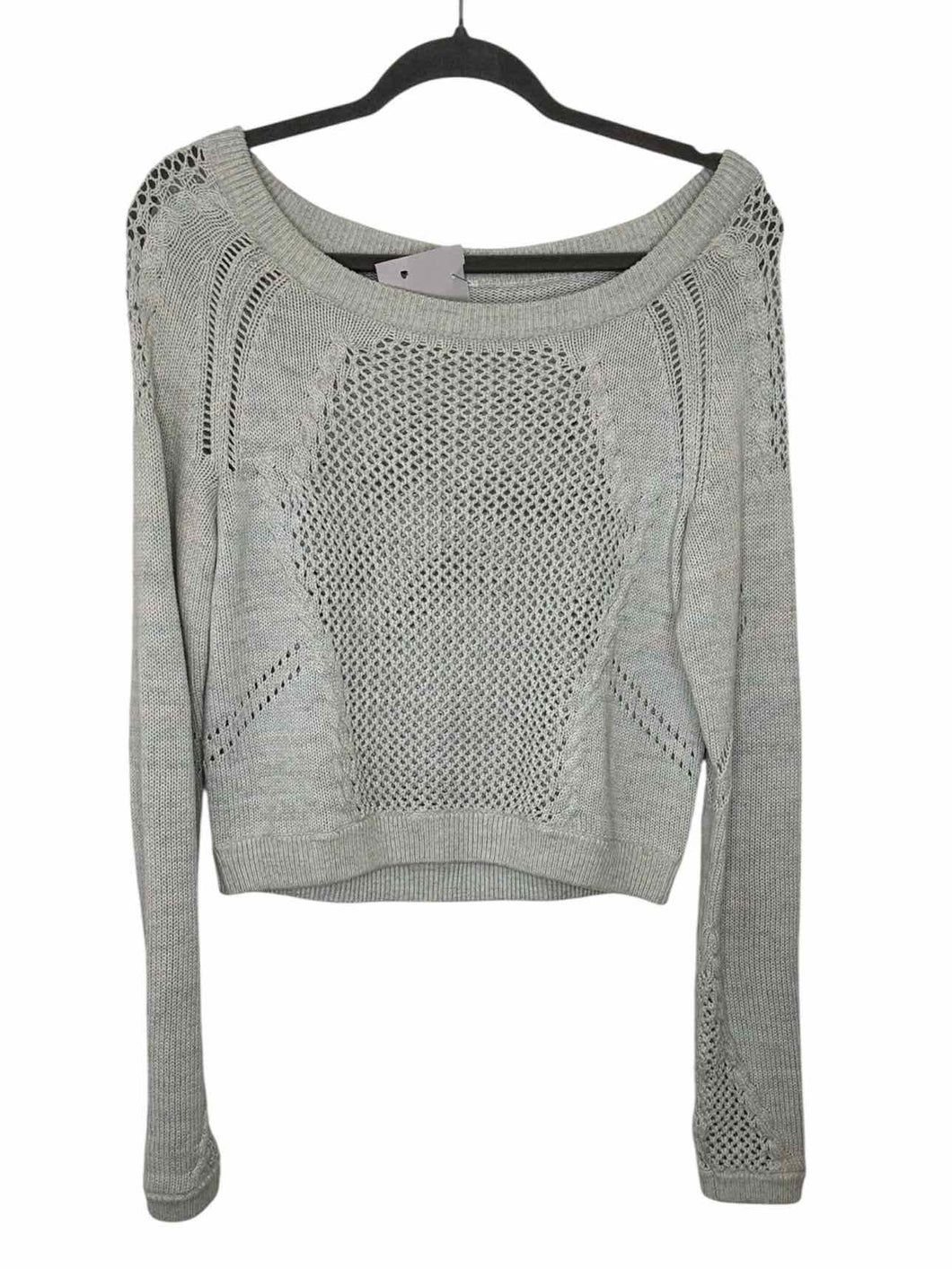 Lululemon Size S/M Lt. Blue Pre-Owned Sweater- Ladies