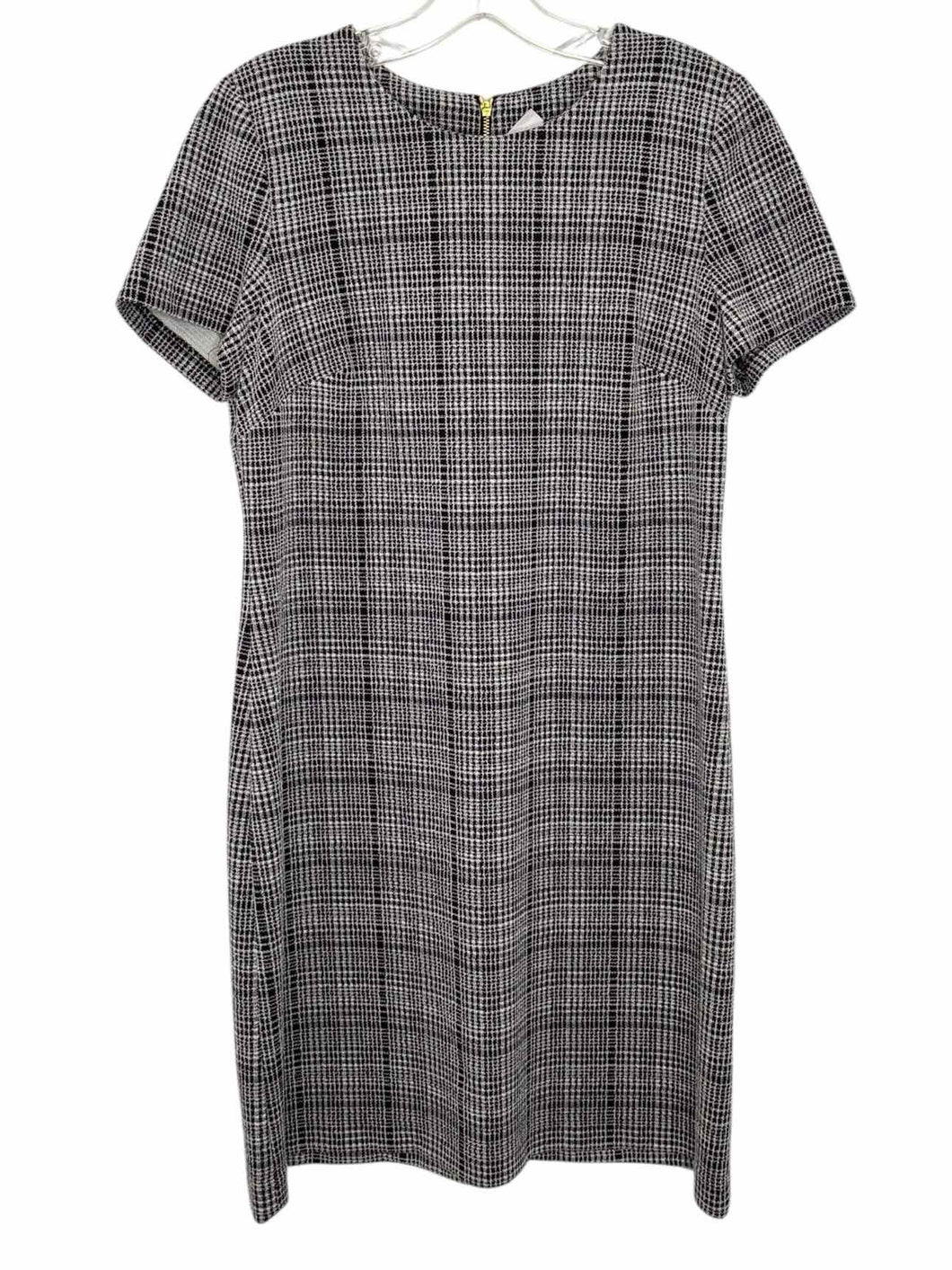 Calvin Klein Size 8 Black Print Pre-Owned Dress- Ladies