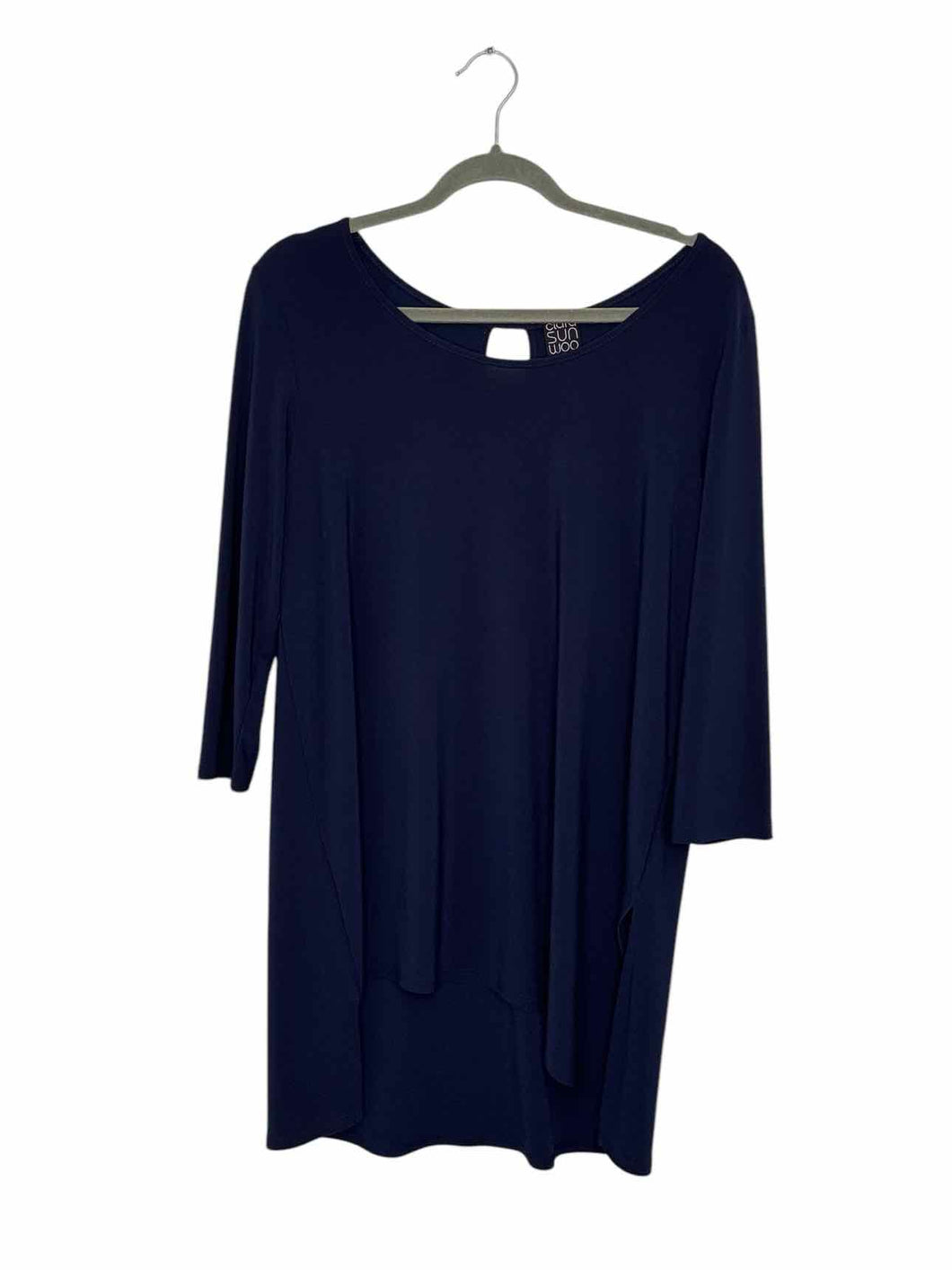 Clara Sun Woo Size Medium Navy Pre-Owned Top- Ladies