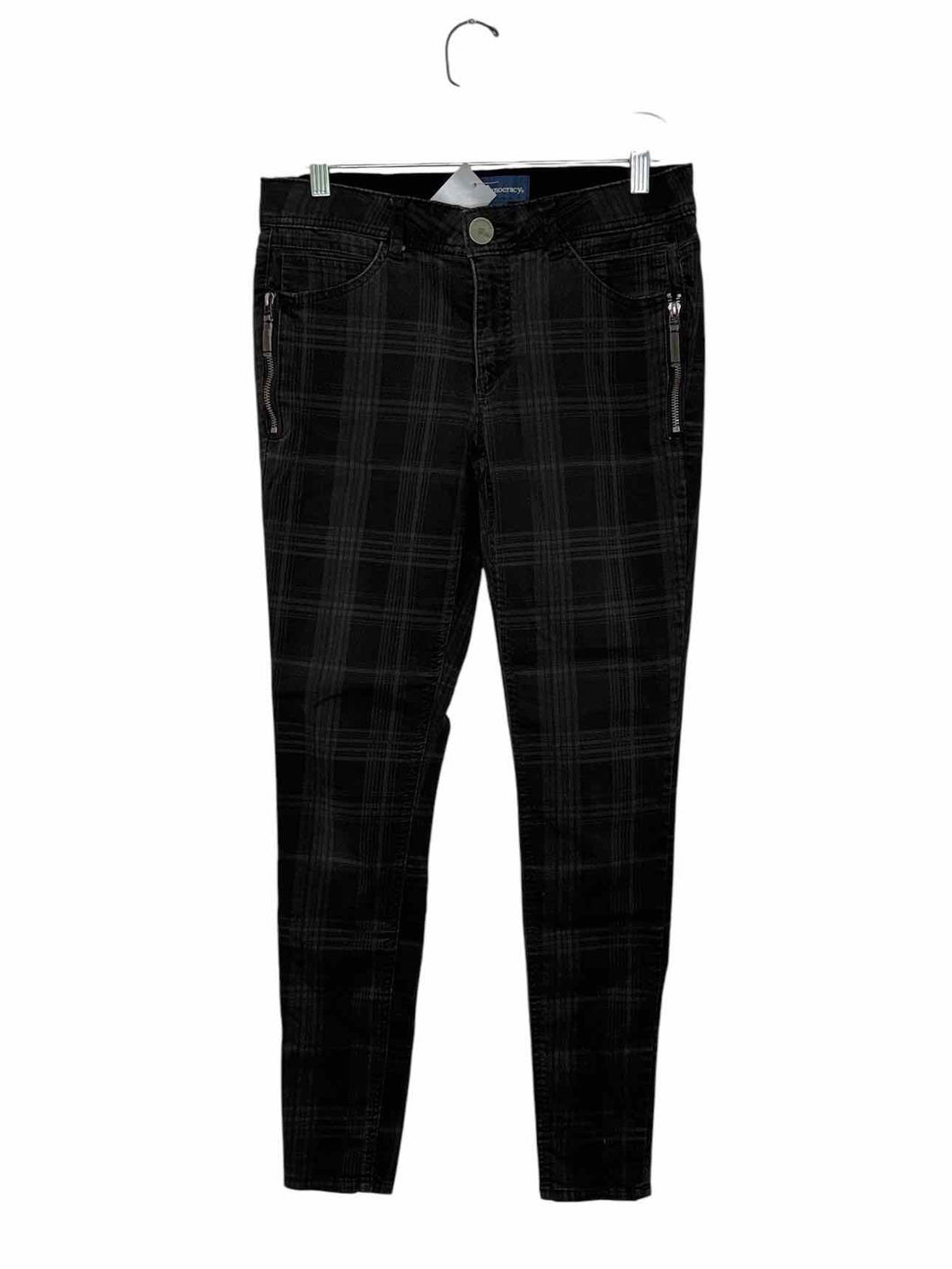 Democracy Size 4 Black Pre-Owned Pants- Ladies