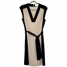 Load image into Gallery viewer, Hugo Boss Size 4 Blk/Bge Pre-Owned Dress- Ladies

