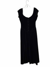 Load image into Gallery viewer, Laura Ashley Size 6 Black Pre-Owned Dress- Ladies

