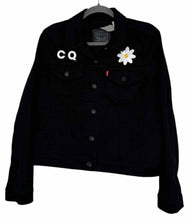 Load image into Gallery viewer, Levis Size Medium Black Denim Pre-Owned Jacket- Ladies
