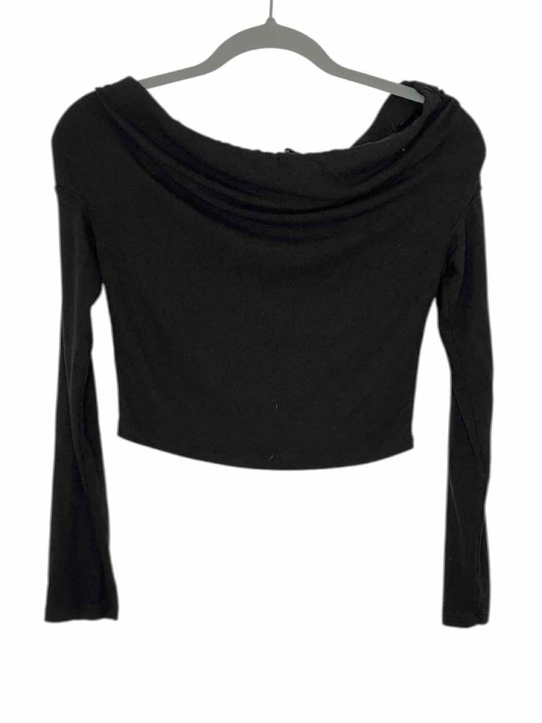 Bershka Size Medium Black Pre-Owned Top- Ladies