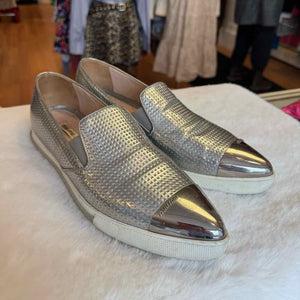 Miu Miu Size 40.5 Silver Pre-Owned Sneaker Shoes- Ladies