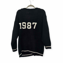 Load image into Gallery viewer, Seek the Label Size Medium Black Pre-Owned Sweater- Ladies
