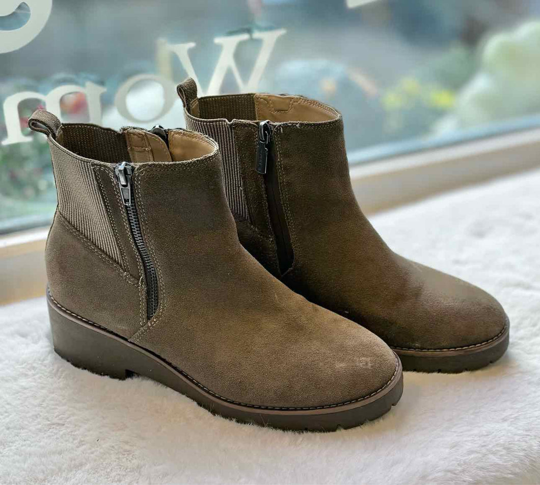 Blondo Size 9.5 Tan Pre-Owned Boots- Ladies