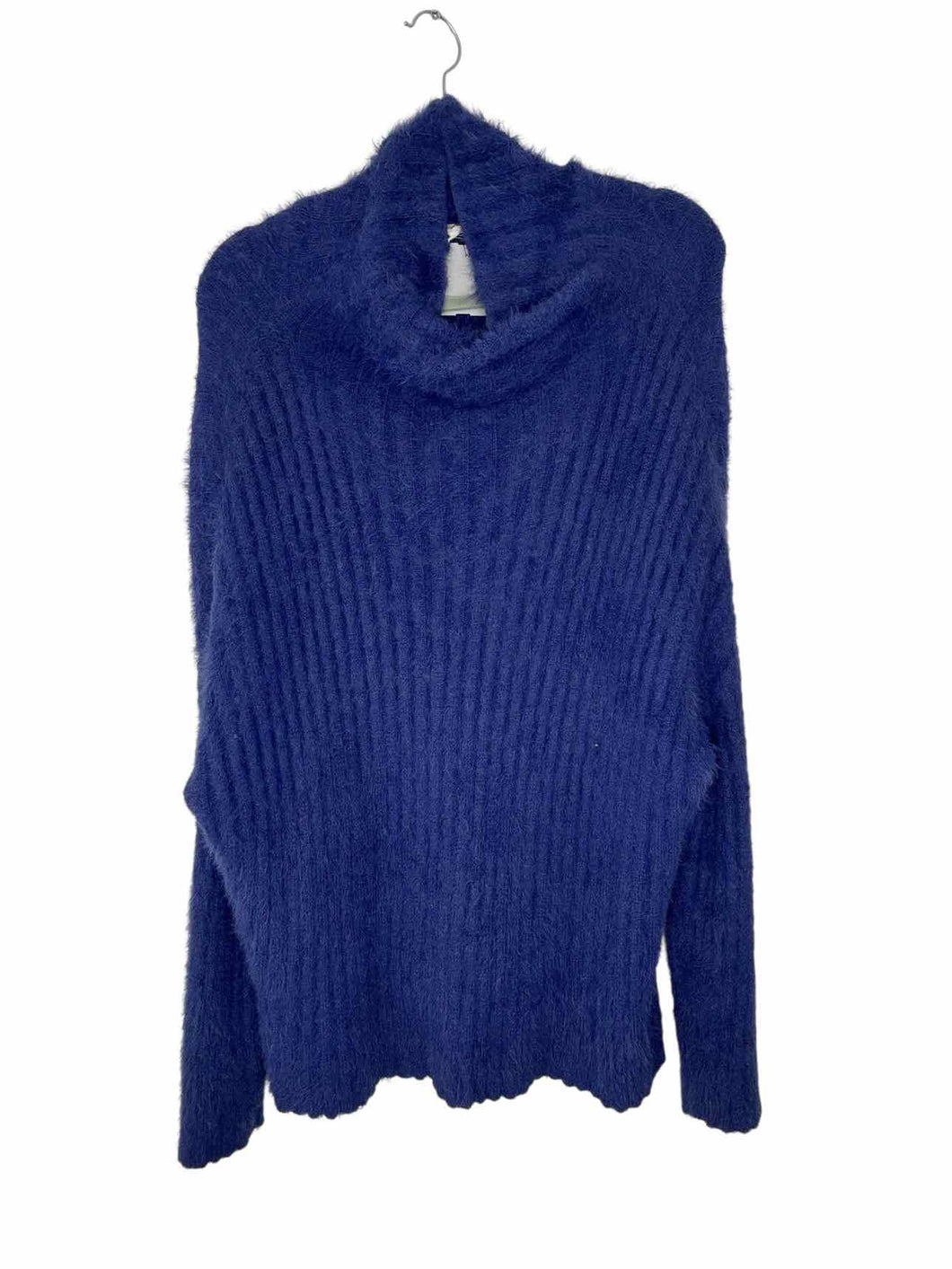 Tribal Jeans Size Small Blue Pre-Owned Sweater- Ladies