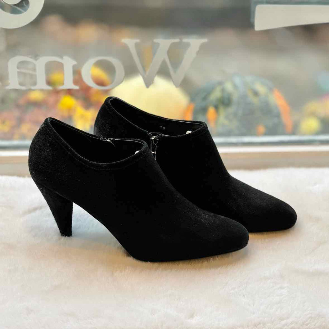 Prada Size 39 Black Bootie Pre-Owned Shoes- Ladies