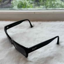 Load image into Gallery viewer, Maui Jim Black Pre-Owned Sunglasses
