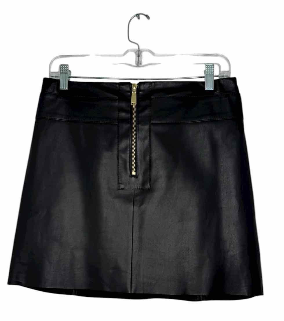 Express Size 6 Black Pre-Owned Skirt- Ladies