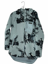 Load image into Gallery viewer, Columbia Size M Blue Print Pre-Owned Jacket- Ladies
