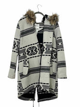 Load image into Gallery viewer, BB Dakota Size L Cream Print Pre-Owned Coat- Ladies
