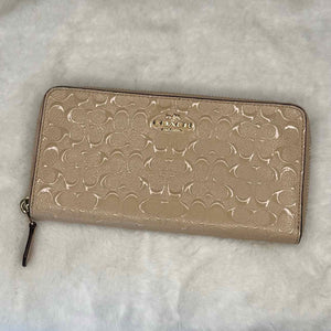 Coach Beige Pre-Owned Wallet- Ladies