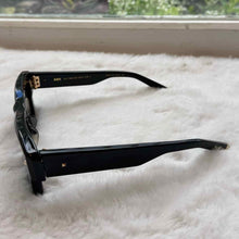 Load image into Gallery viewer, Valentino Black Pre-Owned Sunglasses
