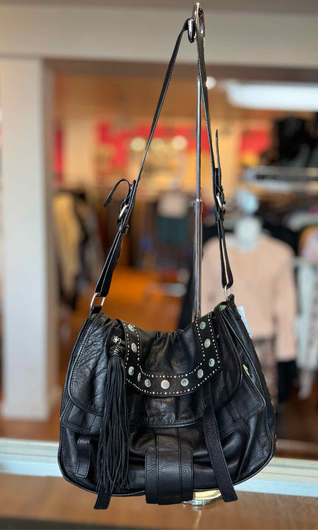 Shanghai Tang Black Pre-Owned Purse- Ladies