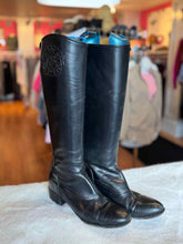 Load image into Gallery viewer, Alberto Fermani Size 39.5 Black Pre-Owned Boots- Ladies
