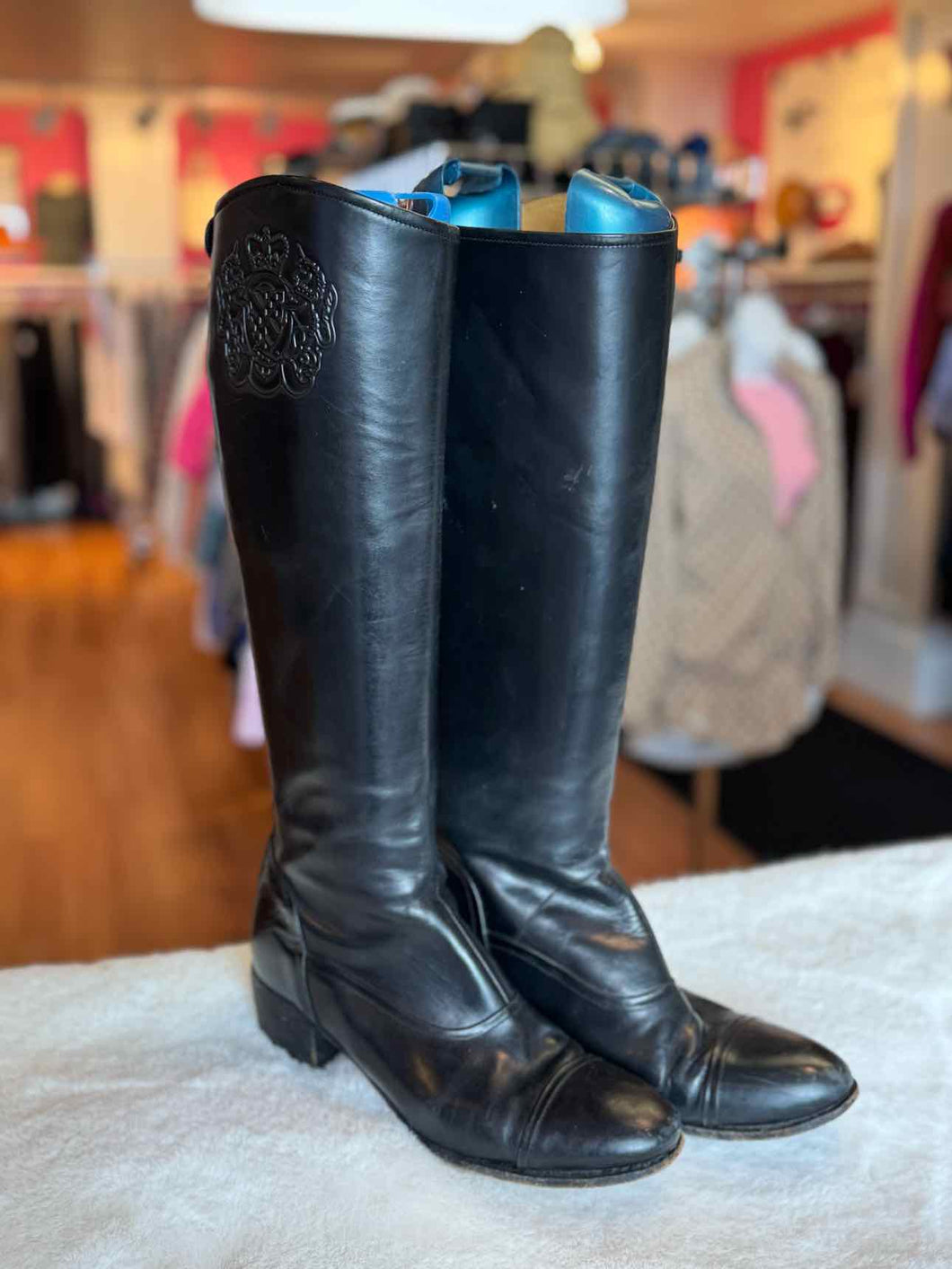 Alberto Fermani Size 39.5 Black Pre-Owned Boots- Ladies