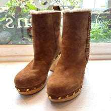 Load image into Gallery viewer, Veronica Beard Size 6.5 Brown Pre-Owned Boots- Ladies
