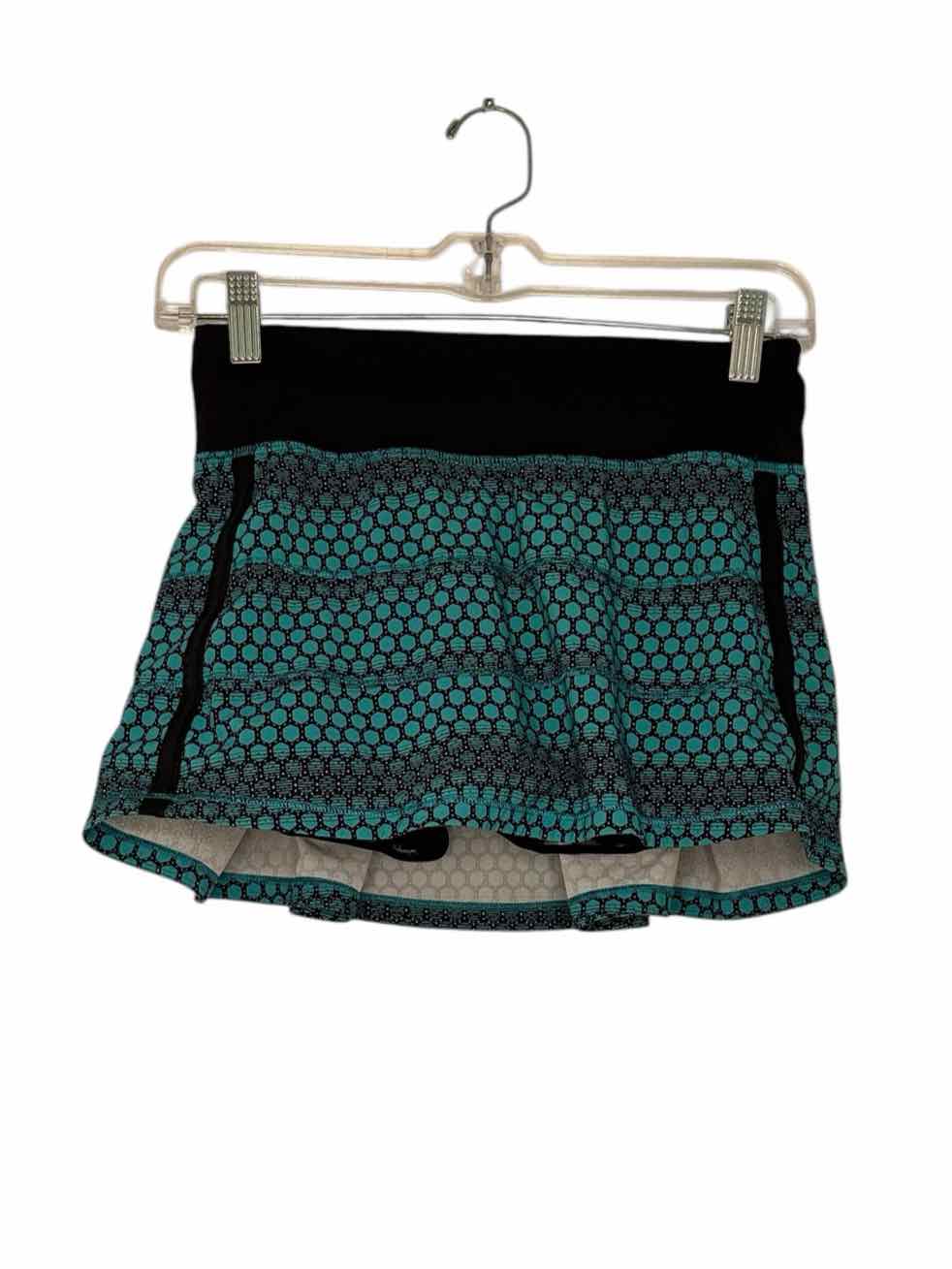 Lululemon Size 2 Turquoise Print Pre-Owned Skirt- Ladies