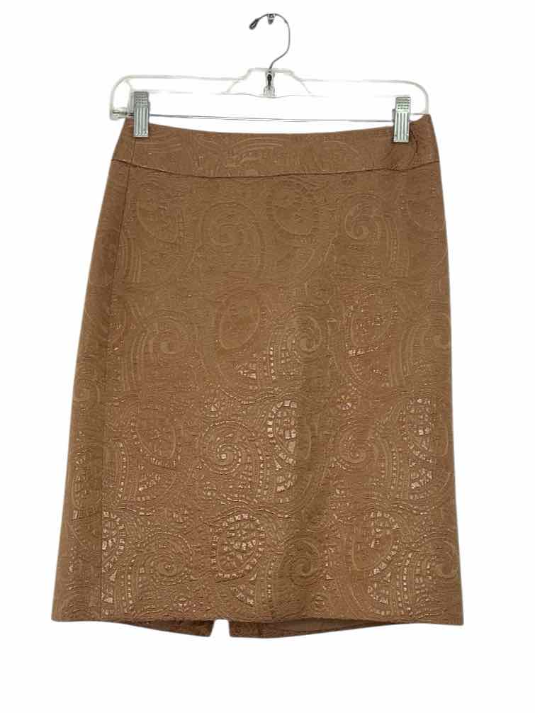 Banana Republic Size 6 Tan Pre-Owned Skirt- Ladies