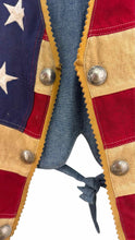 Load image into Gallery viewer, TP Saddle Blanket Size Medium Multi Pre-Owned Vest- Ladies
