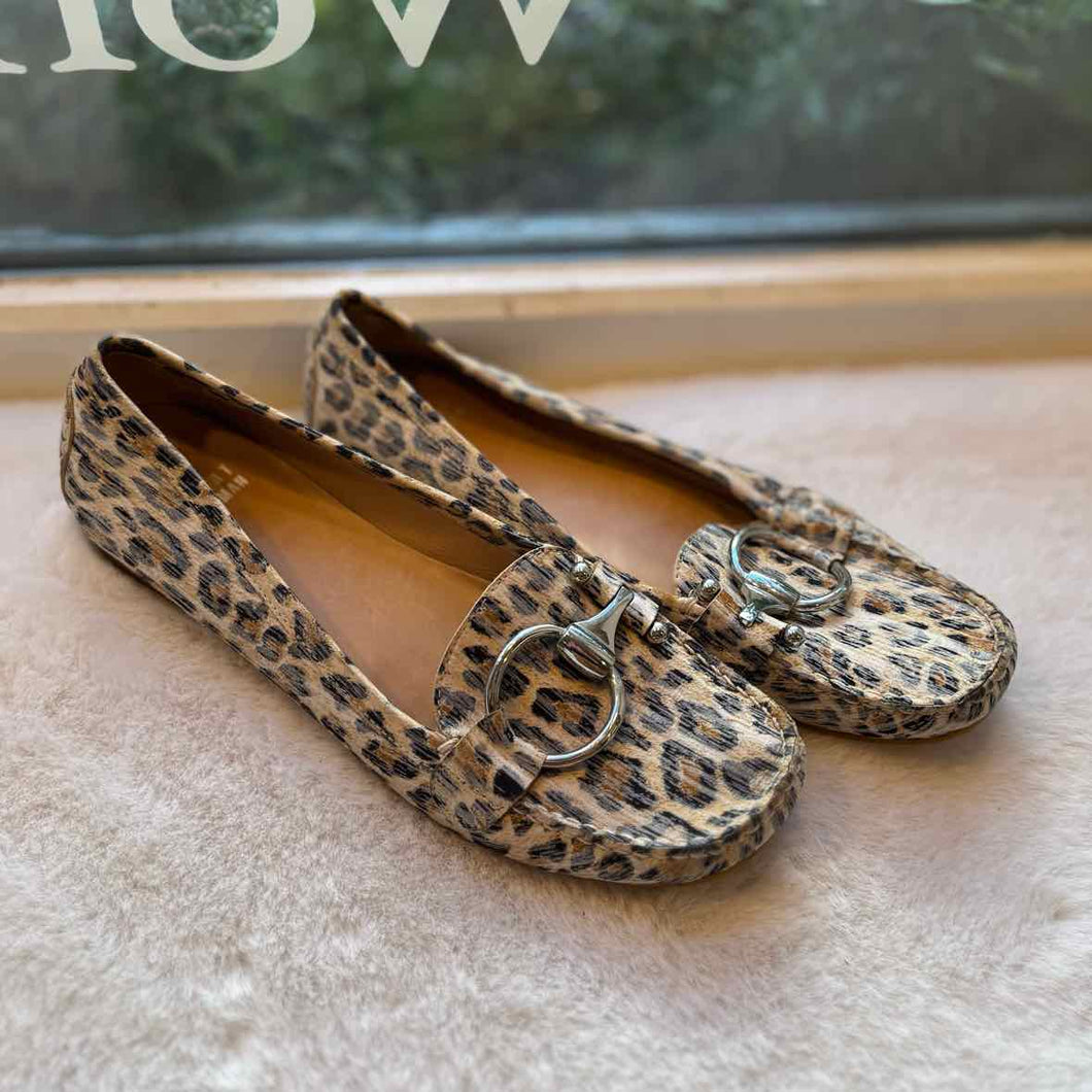 Stuart Weitzman Size 8 Animal Print Flats Pre-Owned Shoes- Ladies