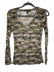 Size Medium Camouflage Pre-Owned Top- Ladies