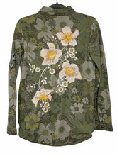 Load image into Gallery viewer, Spell &amp; the Gypsy Size Small Green Print Pre-Owned Blazer/Indoor Jacket- Ladies
