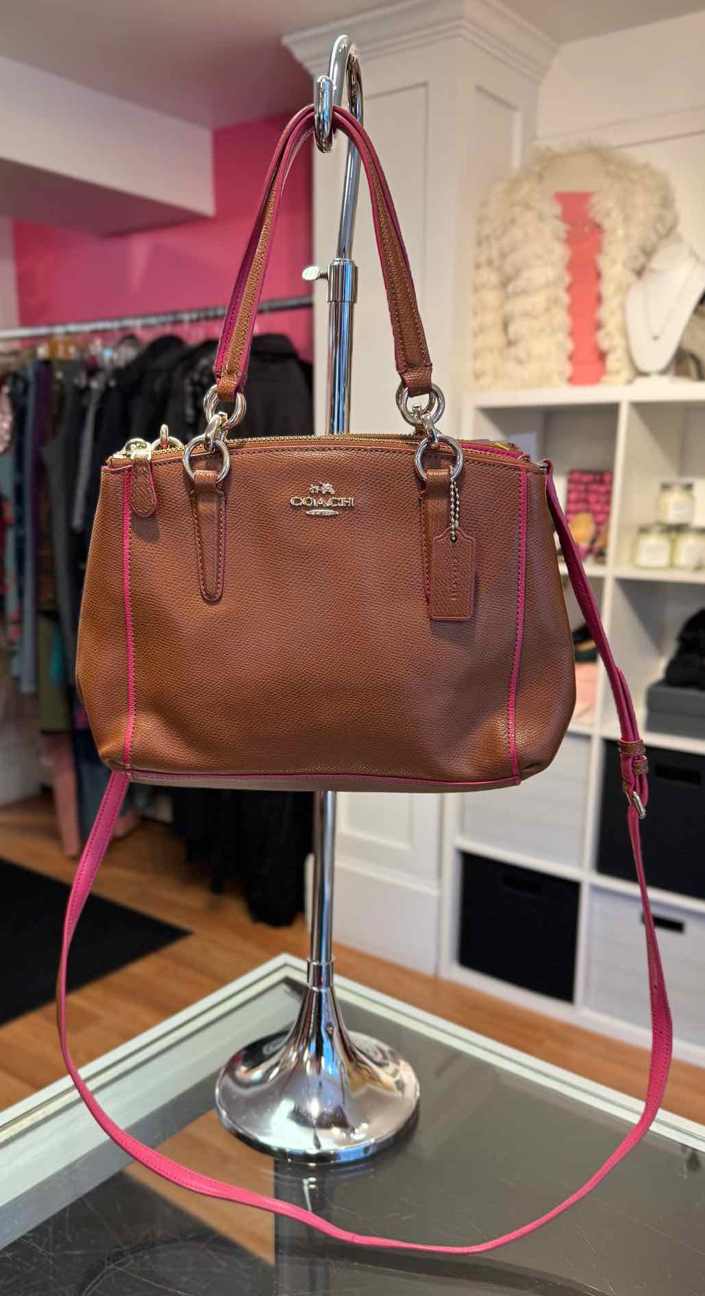 Coach Tan Pre-Owned Purse- Ladies